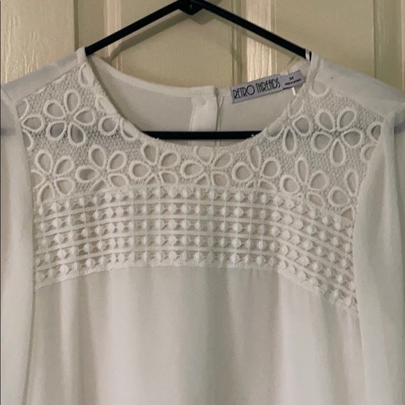 Retro Threads Medium White Blouse - Picture 2 of 9